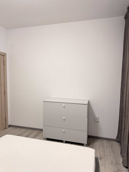 Giurgiului, apartament 2 camere, loc de parcare inclus.